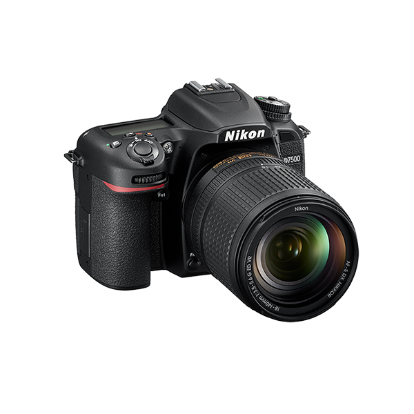 D7500 + AF-S DX NIKKOR 18-140 VR